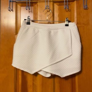 white skort